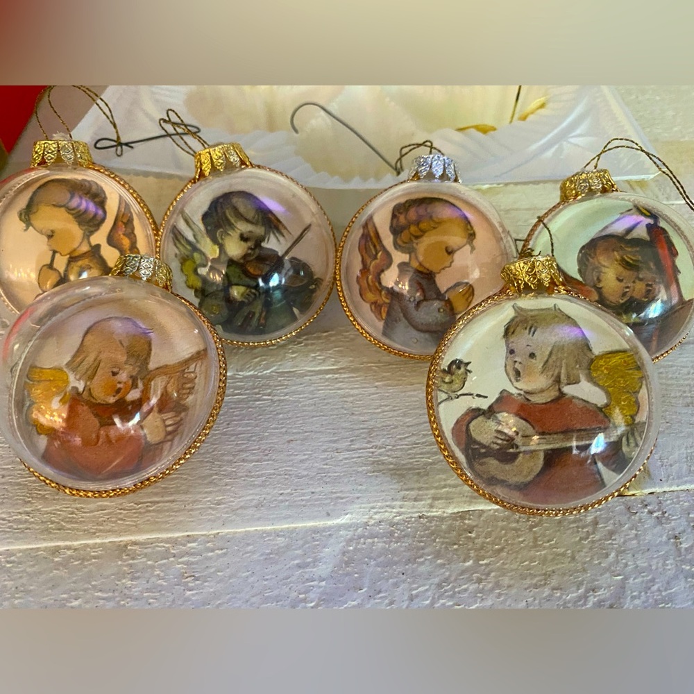 Vintage Hummel 6-Pack of 2” Round Bulb Christmas Ornaments